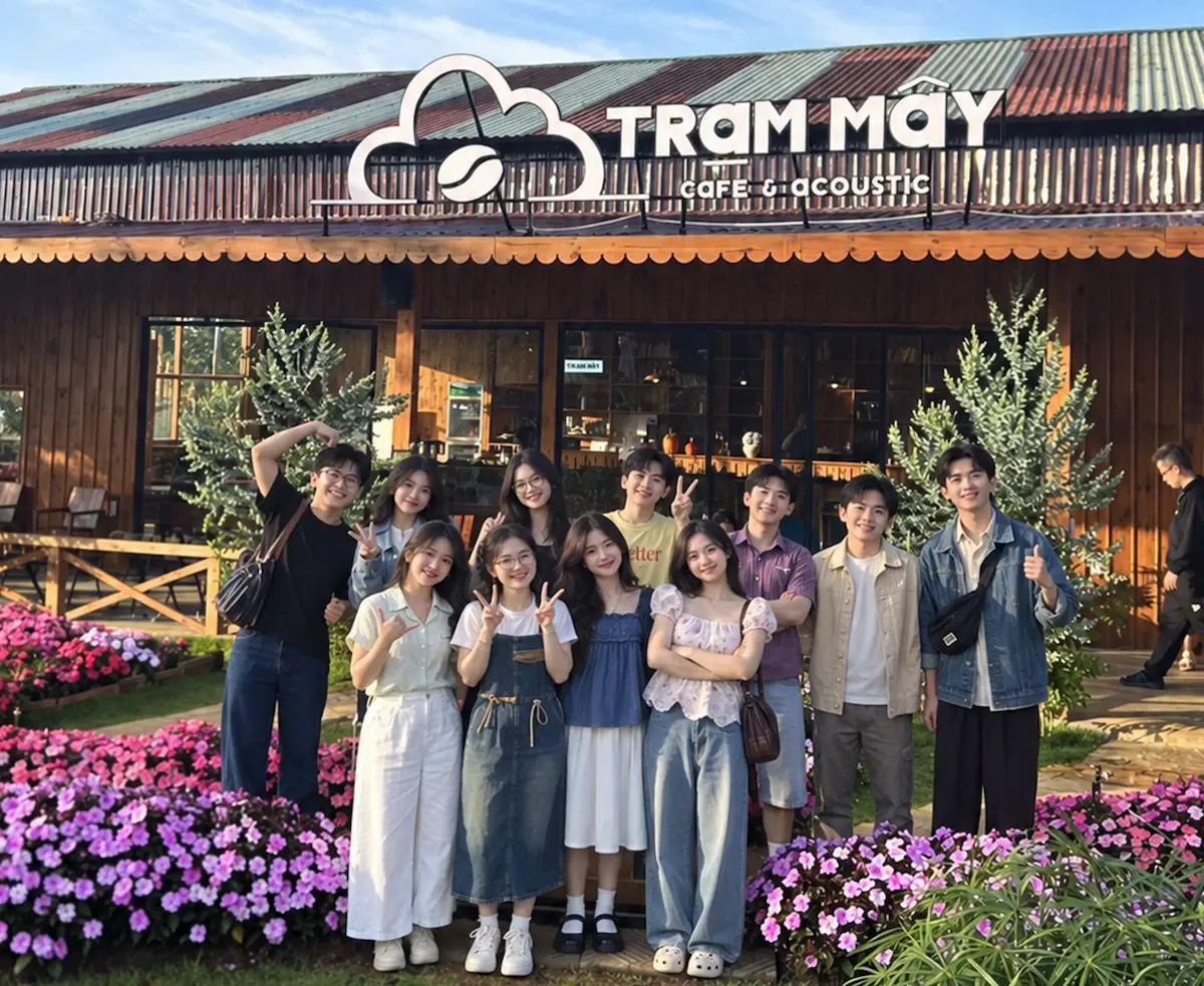 Đội ngũ Zauberberg Lab trong chuyến đi Đà Lạt